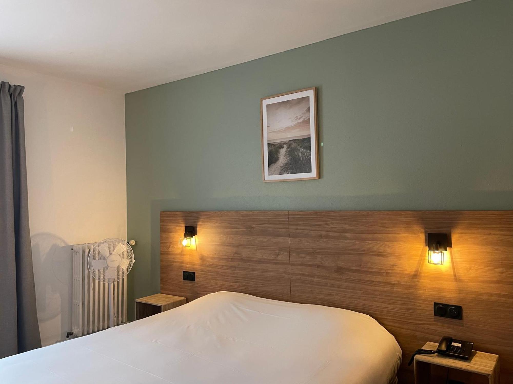 Hotel Le Progres Angers Exterior photo