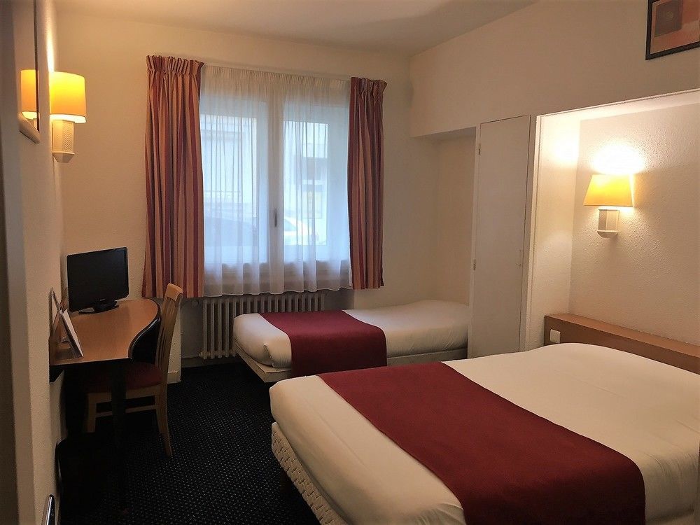 Hotel Le Progres Angers Exterior photo